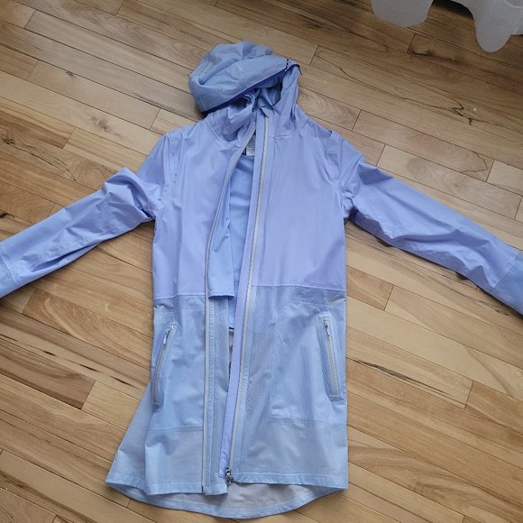 Ivivva rain jacket - Picture 1 of 4